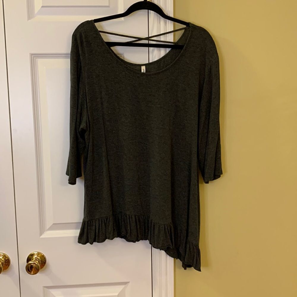 Simply Irresistible size 2X asymmetrical dark gray top